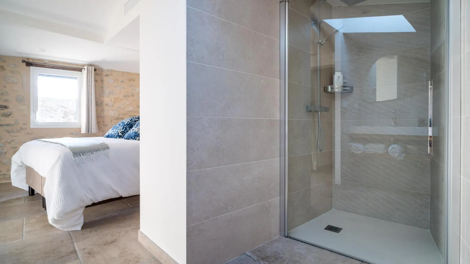 La Barule Apartment Charols