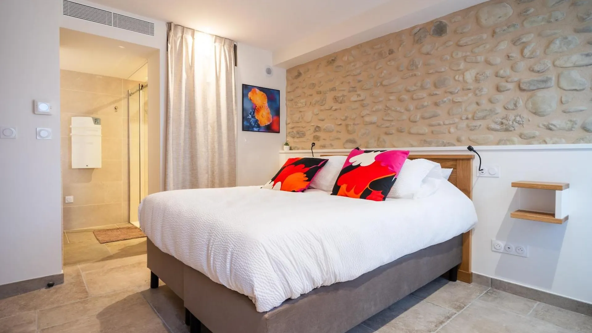 La Barule Apartment Charols