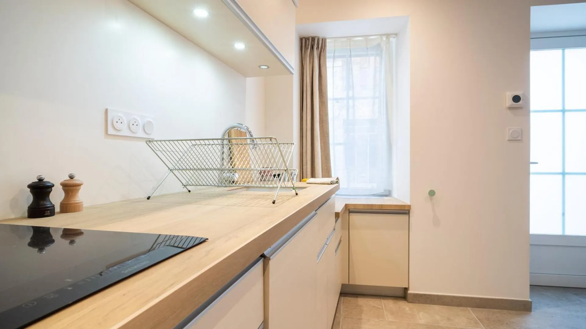 La Barule Apartment Charols