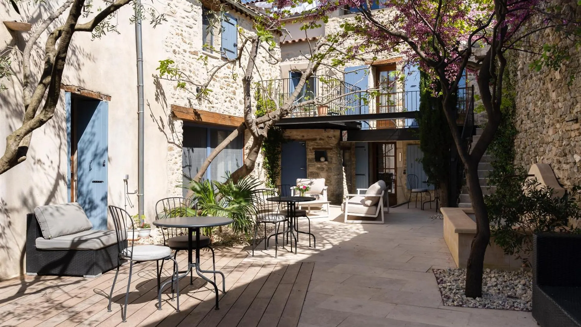 La Barule Apartment Charols